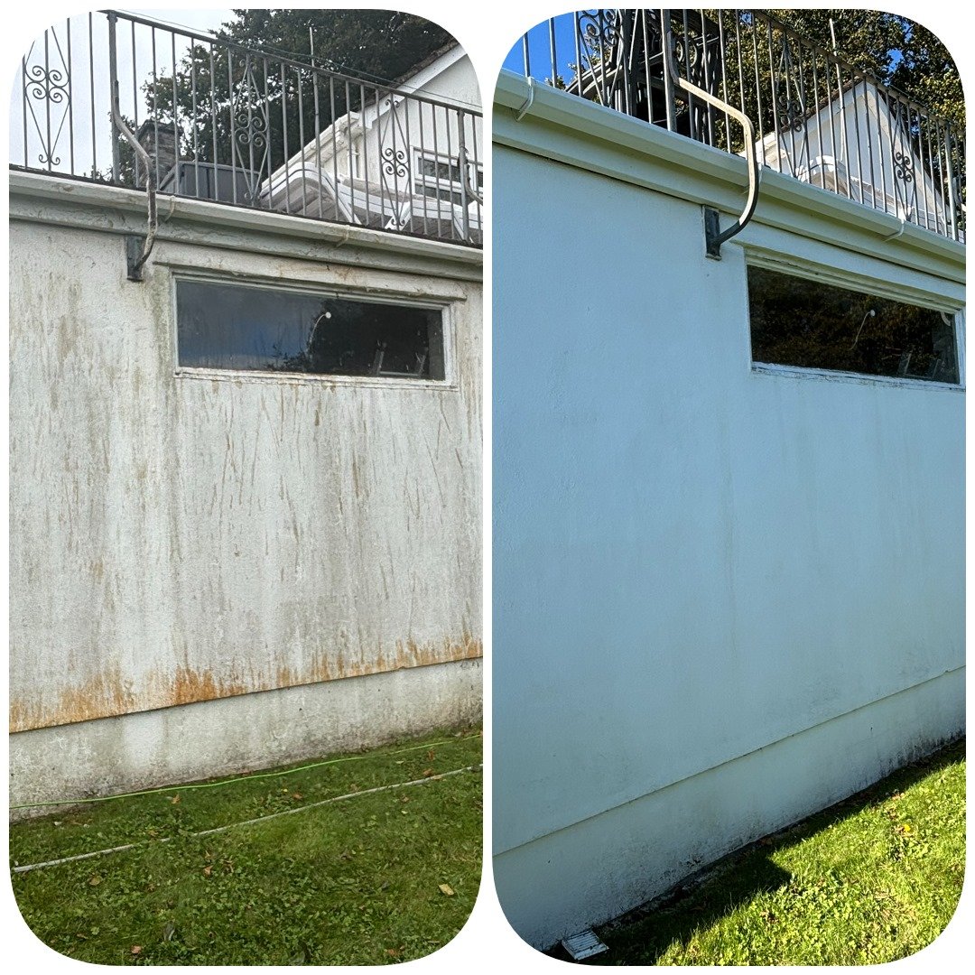 A rendered wall before and after being cleaned in Callington, Cornwall